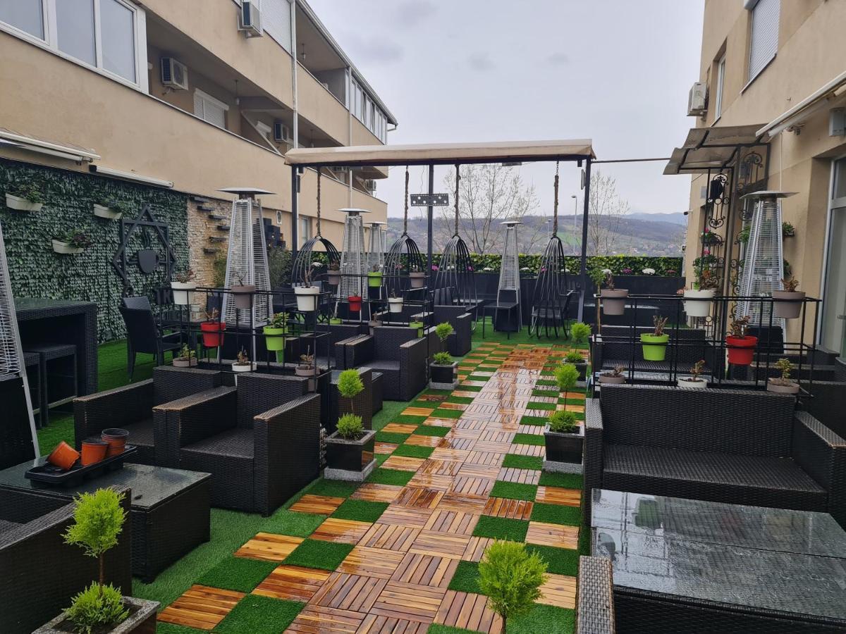Hotel Tri "O" Topola Экстерьер фото