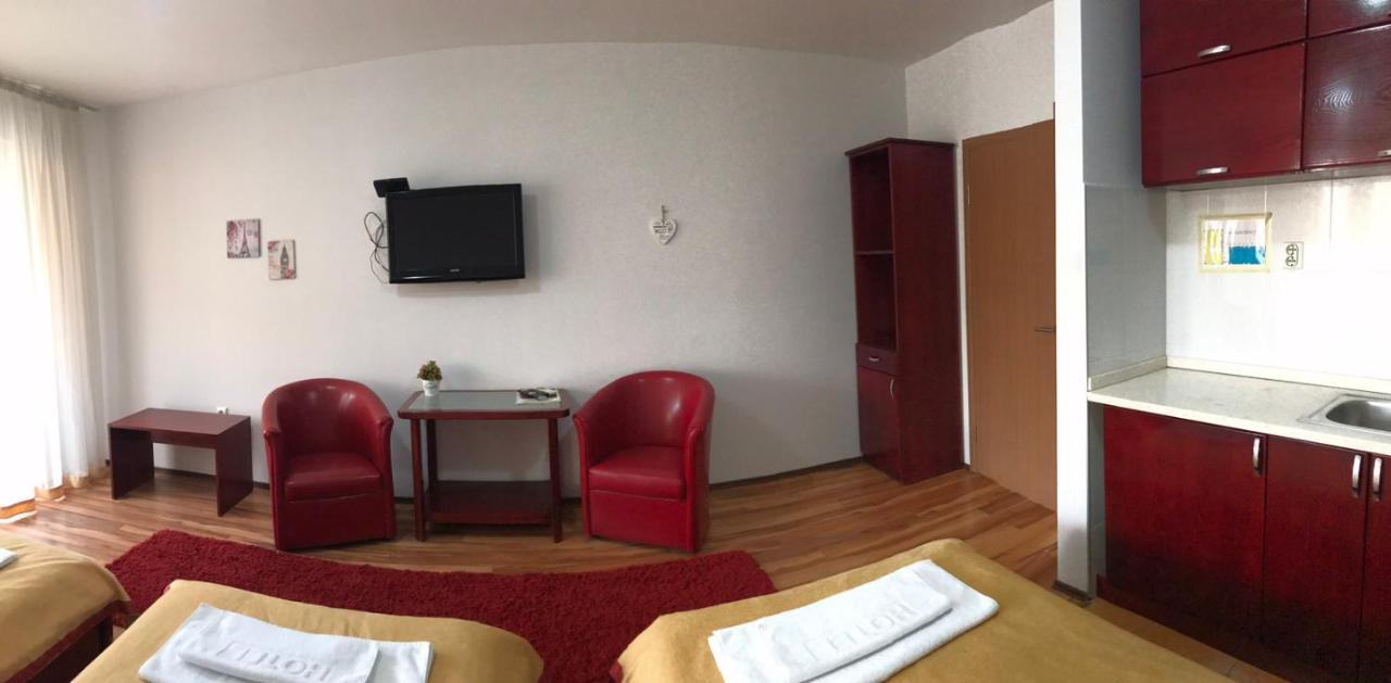 Hotel Tri "O" Topola Экстерьер фото
