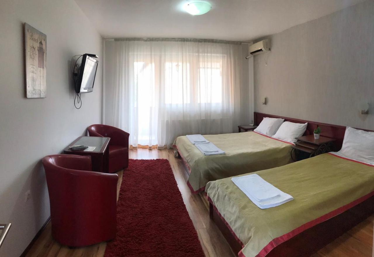 Hotel Tri "O" Topola Экстерьер фото