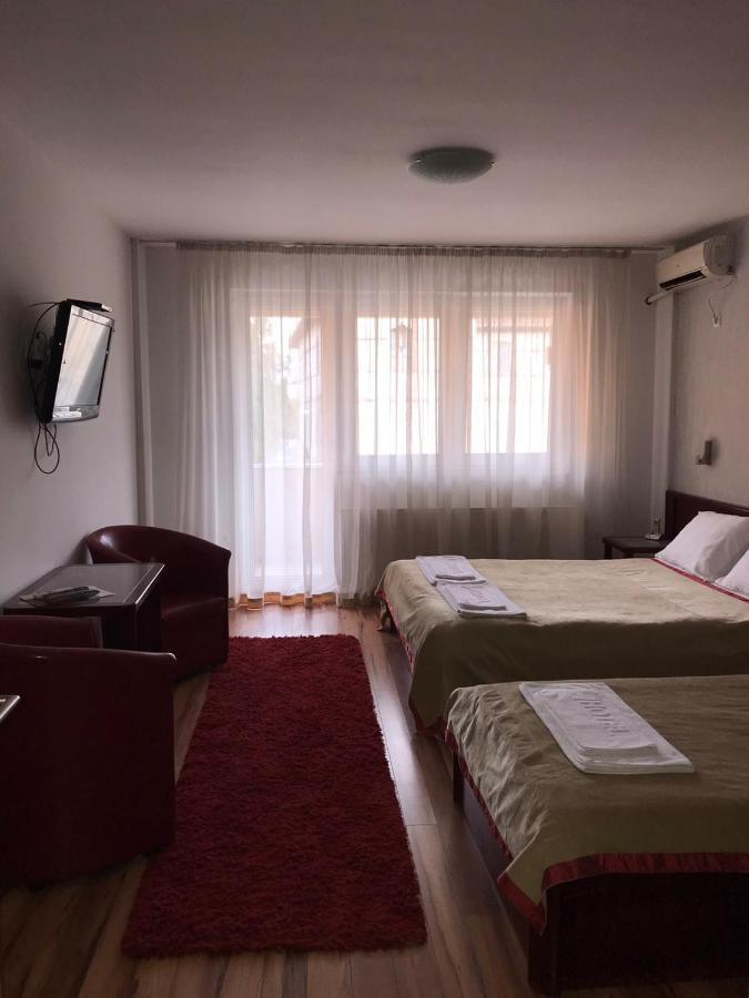 Hotel Tri "O" Topola Экстерьер фото