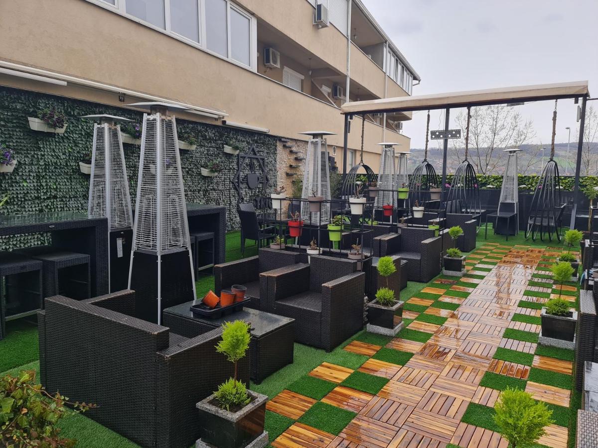 Hotel Tri "O" Topola Экстерьер фото