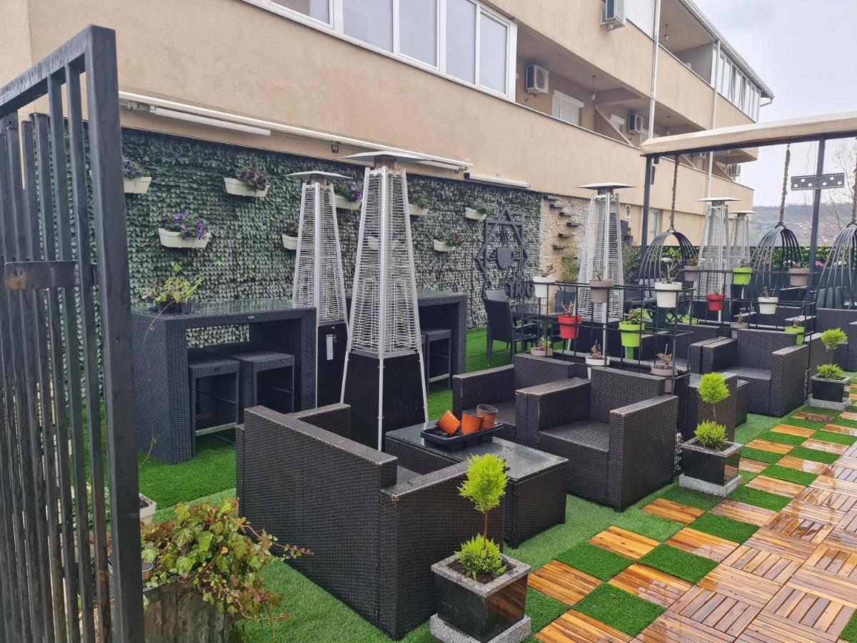 Hotel Tri "O" Topola Экстерьер фото