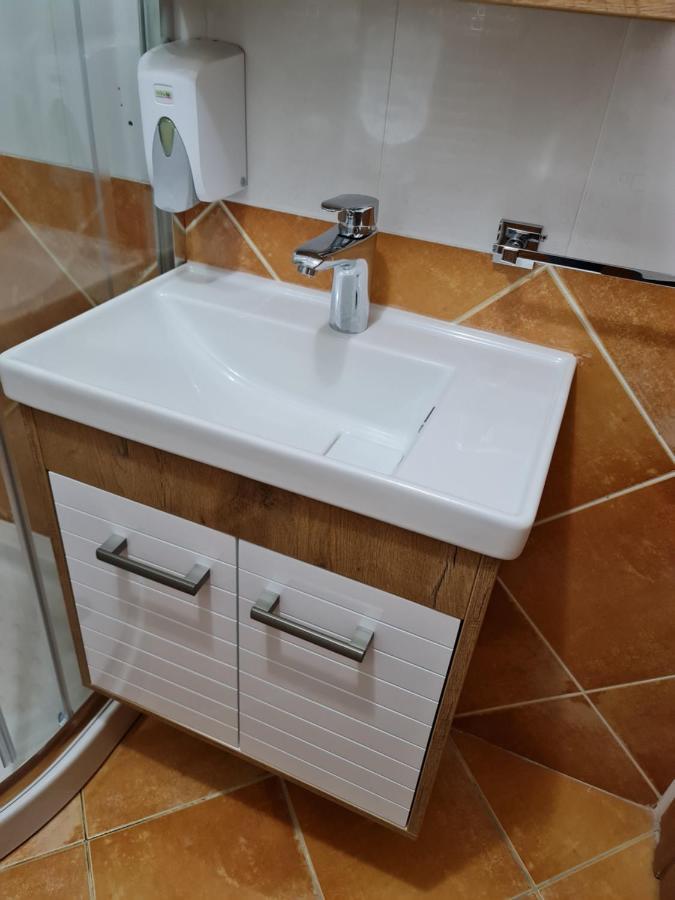 Hotel Tri "O" Topola Экстерьер фото